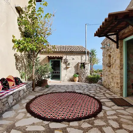 Holiday home Sira Stonehouse Lll Volimes